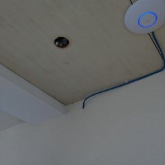Access point Ubiquiti e sensor de movimento