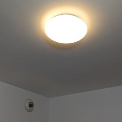 Nova luz na casa de banho.