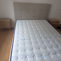 Mesas de cabeceira finalizadas.