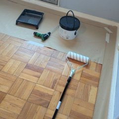 Tomada elétrica nova e segura.