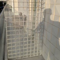 Varanda com proteção completa para o gatinho.