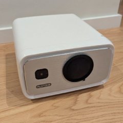 Projetor montado após a reparação