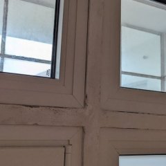 Junta da janela com acabamento perfeito.