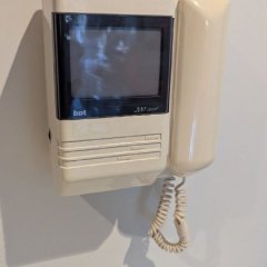 Videoporteiro antigo, sem microfone