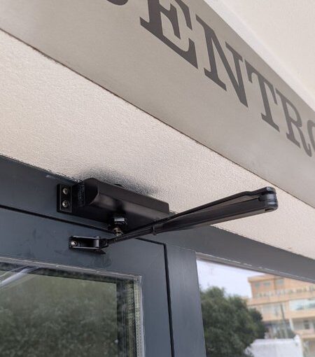 Instalação de Mola de Porta Exterior em Gaia