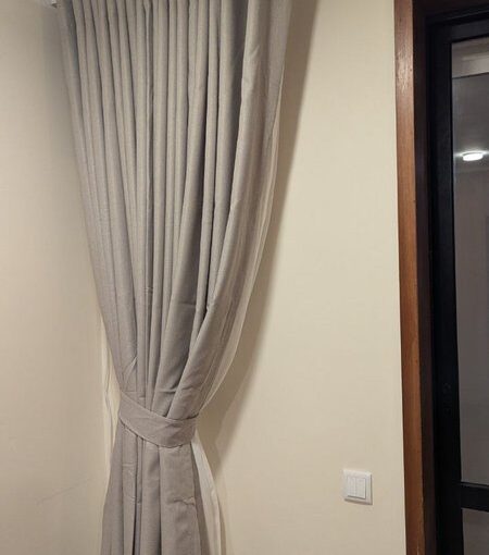 Instalação de Varões de Cortinas no Tecto e na Parede em Gaia