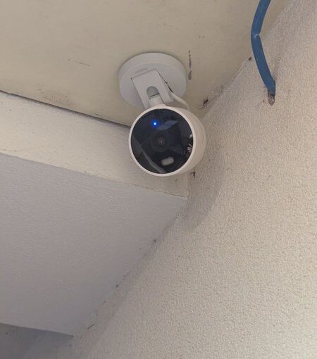 Instalação de Câmara de Videovigilância Aqara G100 em Casa Inteligente em Gaia